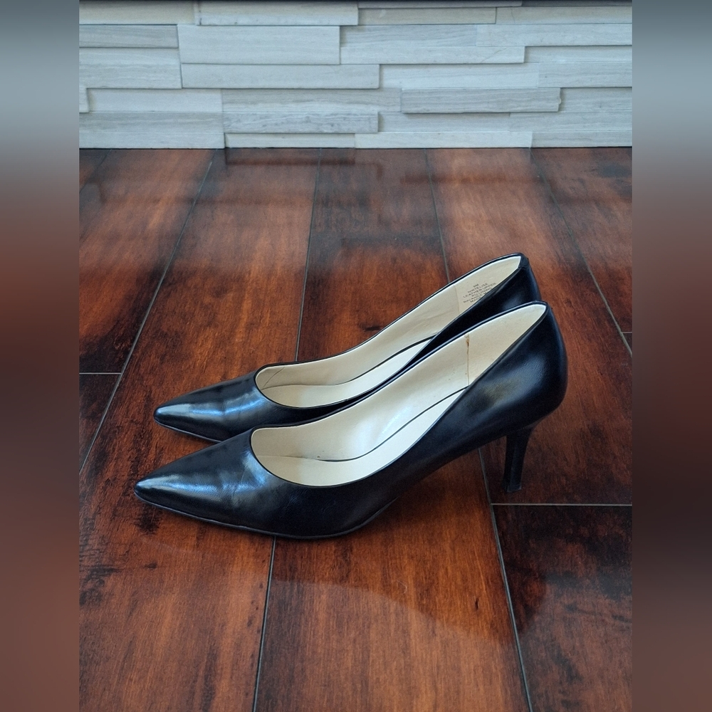 Nine West Black Leather Heel Stiletto, Classic Pointed Toe, Size 9 - Picture 2 of 8